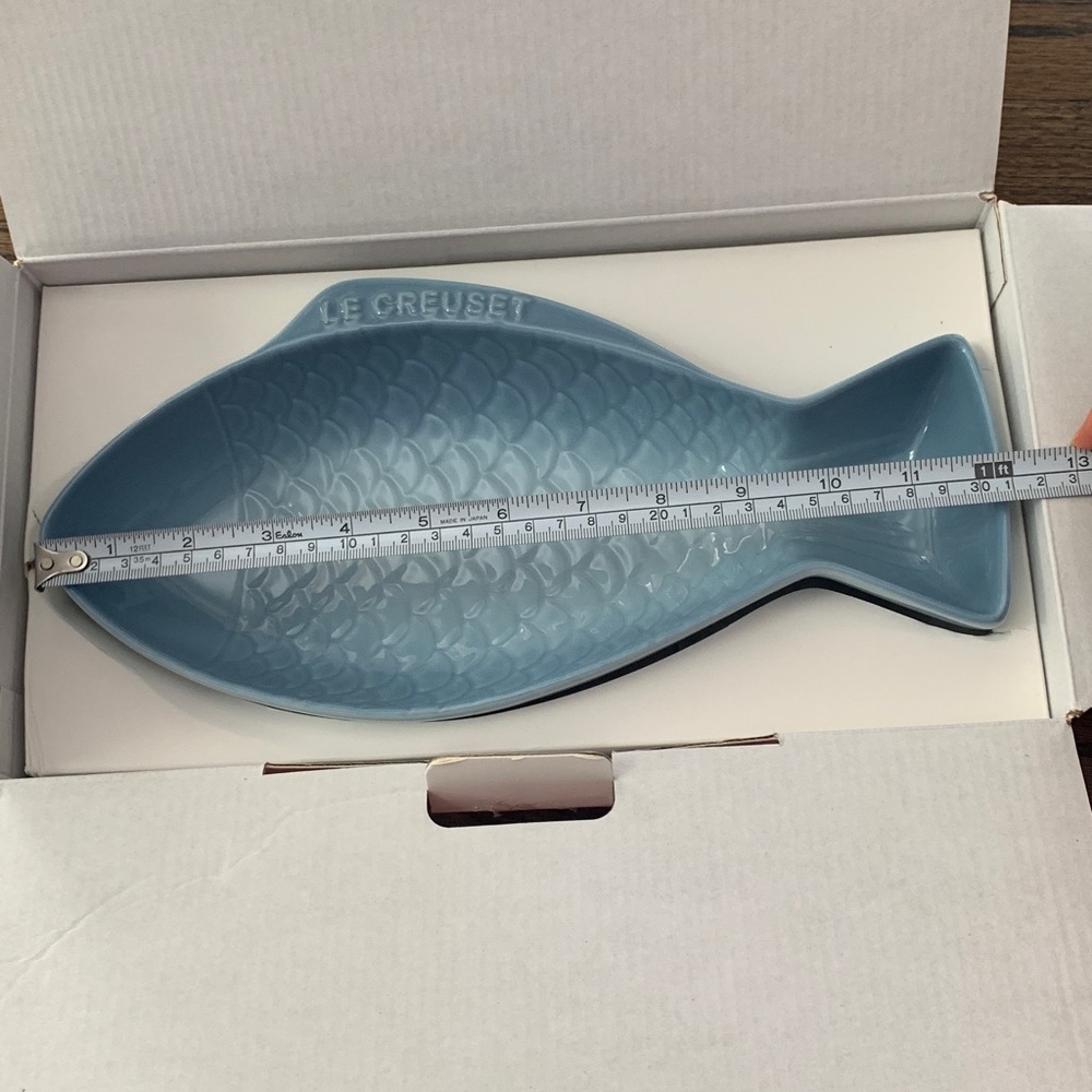 New Le Creuset Coastal Blue Large + Small Fish Dishes - Picture 8 of 8